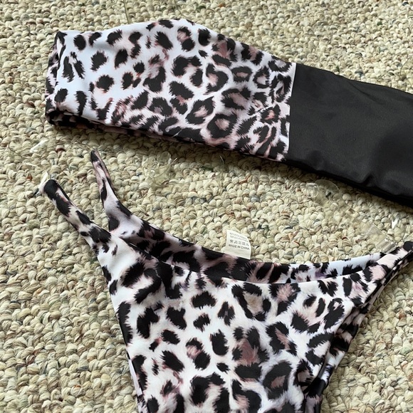 SHEIN leopard bikini swimsuit s&m - Picture 5 of 11